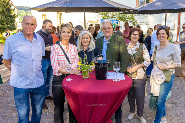 Weinpräsentation des neuen Jahrgangs | Bildershop von pixelworld.at - Realisiert mit Pictrs.com