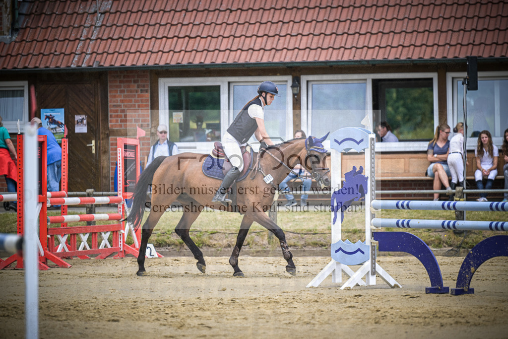 DOS_8541 | Entdecke hochwertige Reitturnierfotos von Foto Oger. Professionell, emotional und authentisch – jetzt Lieblingsmomente im Shop bestellen.Deutschlandweite Turnierfotografie. - Realisiert mit Pictrs.com