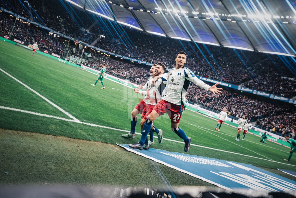Fußball | Männer | Saison 2024/2025 | 2. Fußball-Bundesliga | 17. Spieltag | Hamburger SV vs. SpVgg Greuther Fürth | 21.12.2024 | Torjubel Davie Selke (#27, HSV)