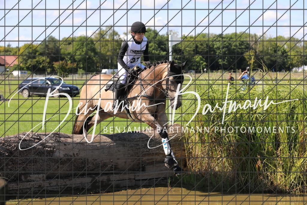 AZ2A0137 | Benjamin Bartmann Photomoments