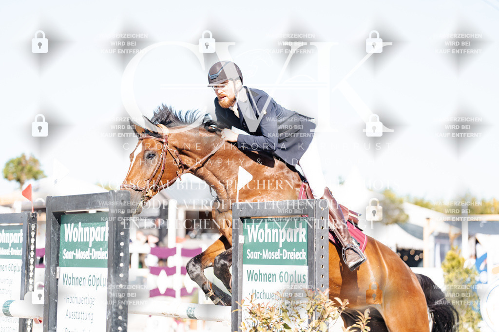 CK904600 | Turnierfotografie Pferdefotografie Trier Rheinland-Pfalz Pferdesport Reitsport Tierfotografie Sportfotografie Pferdevideo Pferdevideografie Equestrianvideography equestrianphotography  - Realisiert mit Pictrs.com