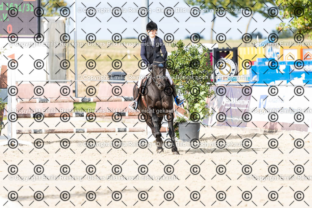 CL5A2350 | Emilia Reinking Fotografie - Realisiert mit Pictrs.com