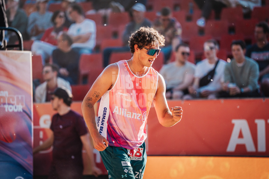 Beachvolleyball | Männer | Allianz German Beach Tour 2025 | Tourstop Düsseldorf | 09.05.2025 | Hennes Nissen jubelt