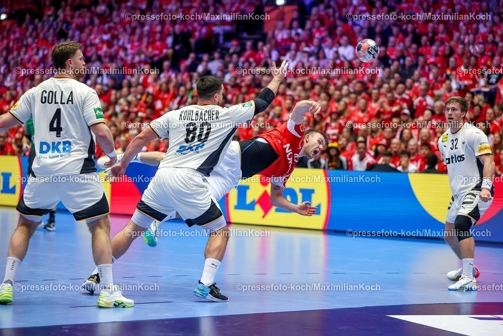 EHF01022602062 | 01.02.2026, Handball, Men's EHF EURO 2026, Deutschland - Dänemark, Jyske Bank Boxen in Herning, Final:  Johannes Golla (Germany #04)  Jannik Kohlbacher (Germany #80) im Zweikampf gegen   Mads Hoxer Hangaard (Denmark #38)