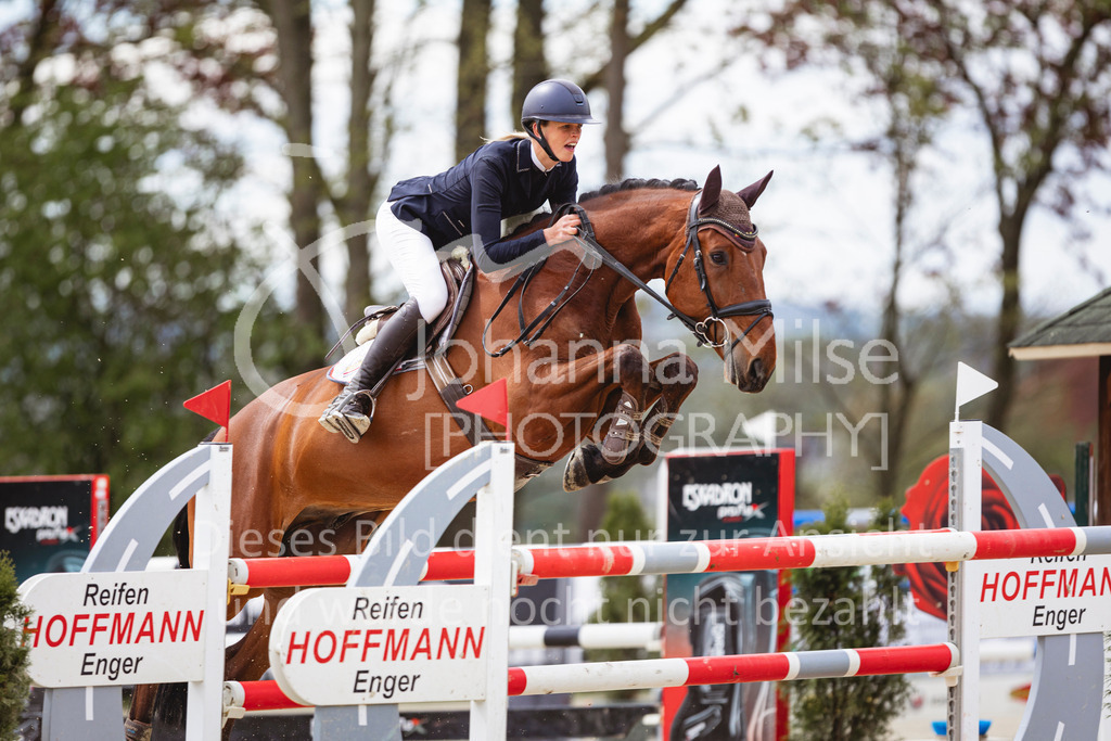 240428_Spenge_Stil-S-105 | Deine schönsten Turniermomente als professionelle Fotos! Entdecke hochwertige Pferdesport-Fotografie im Online-Shop. Jetzt Fotos finden & bestellen!