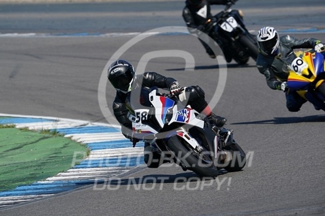 2022_05_09_PBK_26385 | Sportfotografie; SlowMotion; Video; Rennstrecke; Hafeneger; Speer; Racing; RSE; BMW; CBO; Trackday; Motorsportarena; Hockenheimring; Brno; Most; Barcelona; Valencia