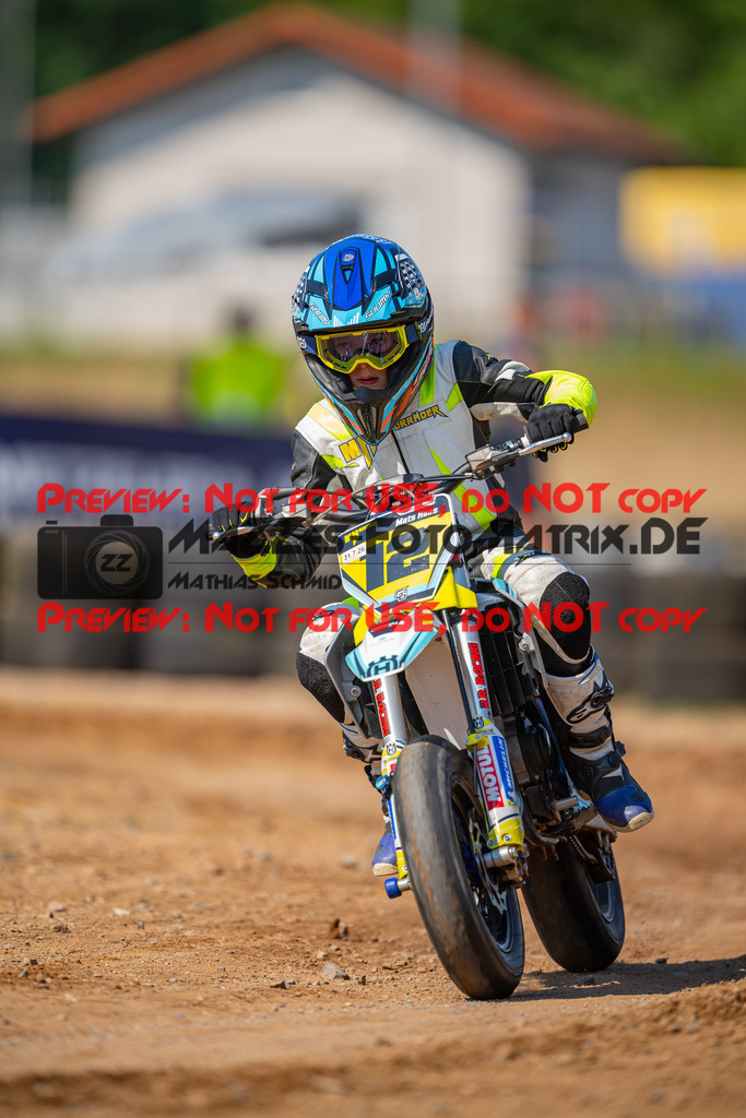 MaZZes-Fotomatrix-20260815-605339 | ROOKIES