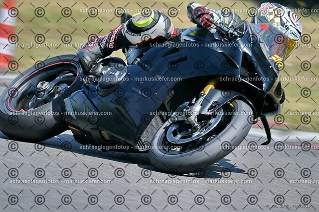 25bt04-0713 | markuskiefer.com - Realisiert mit Pictrs.com