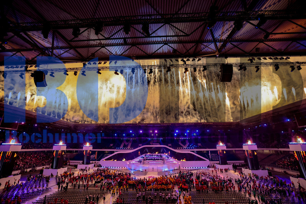 SES_TTGOPC20250716-208 | bond - Realisiert mit Pictrs.com