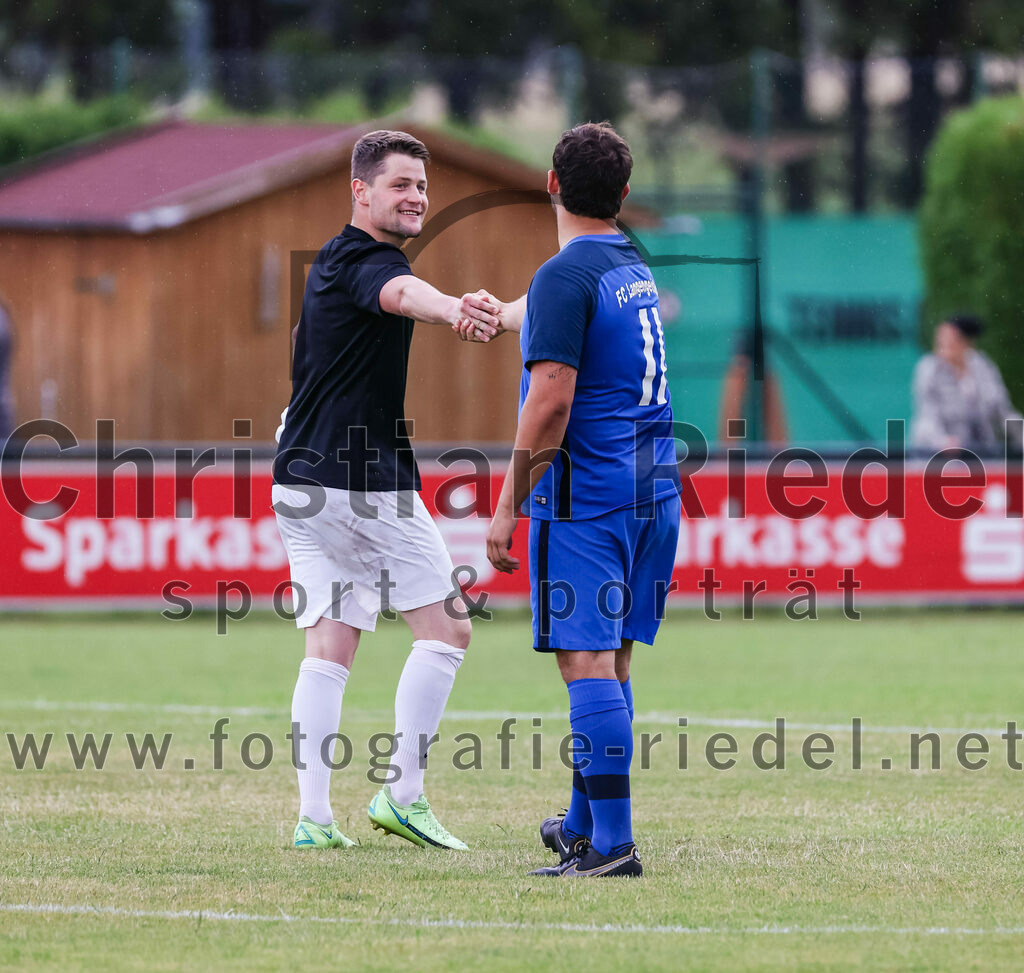 2023-06-30_008_FC_Langengeisling_gegen_VfB_Forstinning | Erding, Deutschland, 30.06.2023:
Fußball, Bezirksliga Oberbayern Ost 2023 / 2024, Testspiel, FC Langengeisling gegen VfB Forstinning, Endergebnis: 3:0

Florian Rupprecht (FC Langengeisling, #11)

Foto: Christian Riedel / fotografie-riedel.net
