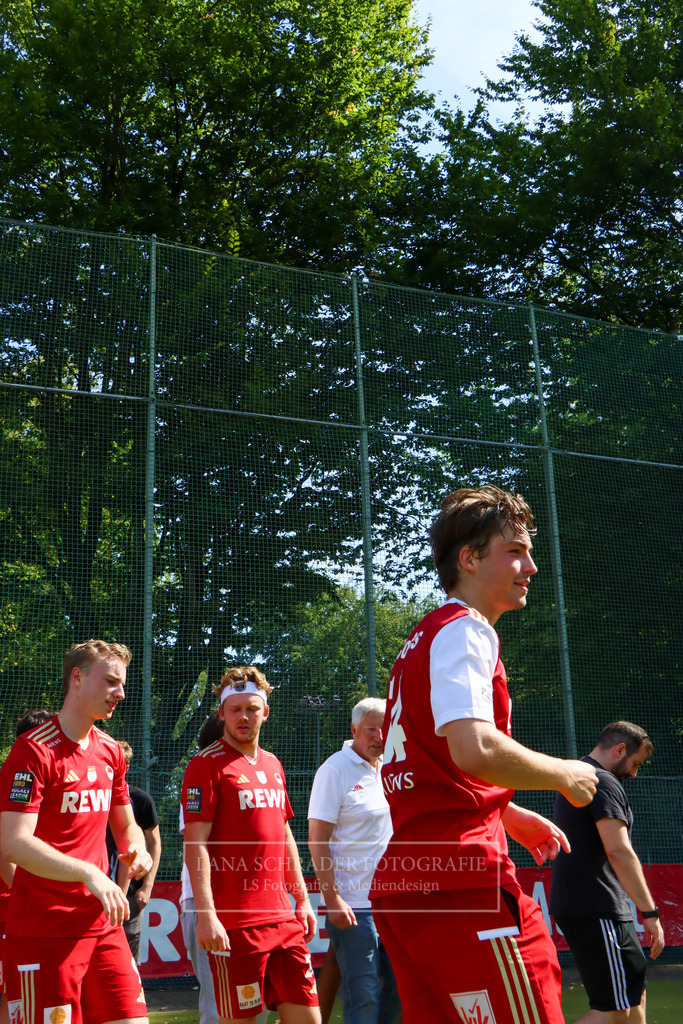 HERREN BUNDESLIGA Rot-Wei_ K_ln - Crefelder HTC 07.09.24 K_ln-022 | lanaschraderfotografie - Realisiert mit Pictrs.com