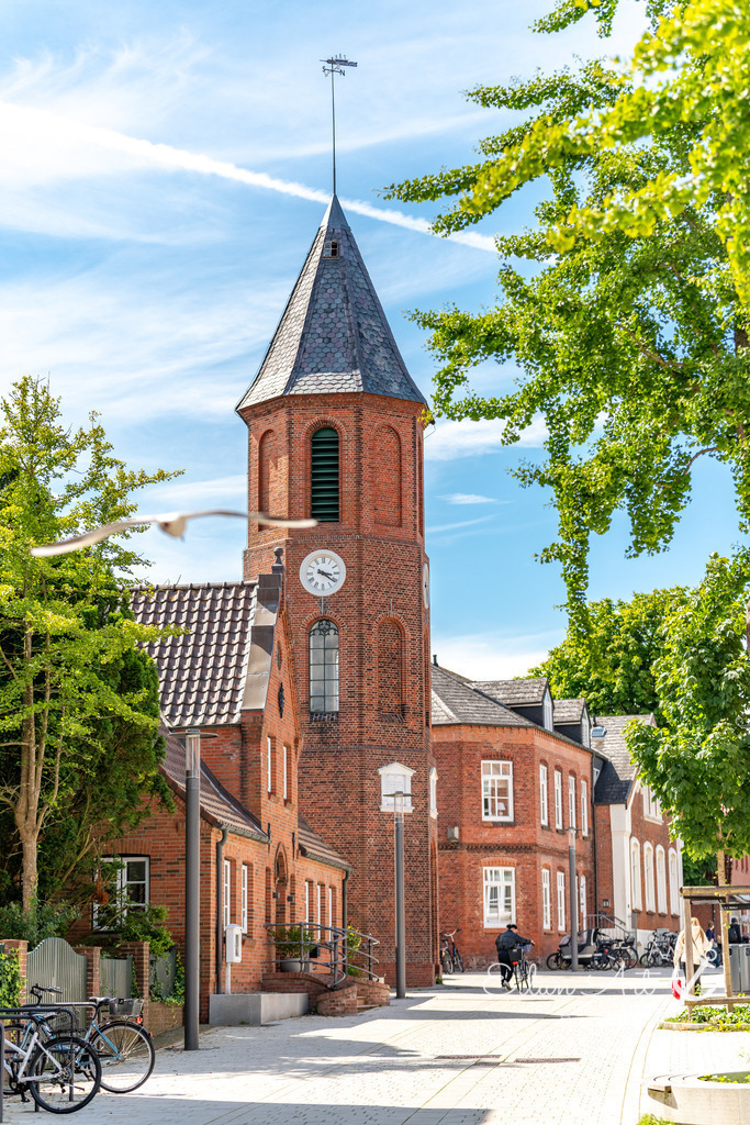 20240616-EAF_2297 | Eilun-Art-Fotografie Levke Martens, ihre Fotografin für Immobilien- und Landschaftsfotografie auf Föhr, Föhrer Motive als Poster, Leinwand, hinter Acrylglas oder stelle dir deinen eigenen Monatskalender zusammen, mit nur einem Klick