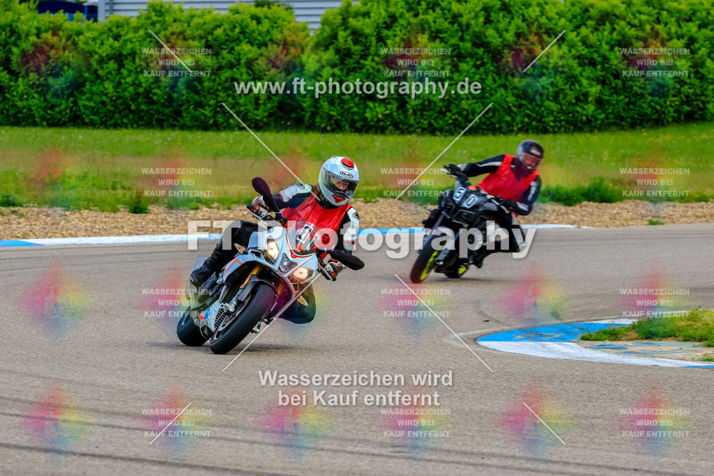 MotoTeam-9029 | Hier findet Ihr Bilder von Touristenfahrten auf der Nürburgring Nordschleife oder von anderen Veranstaltungen die ich besucht habe. Viel Spass beim Durch Schauen 