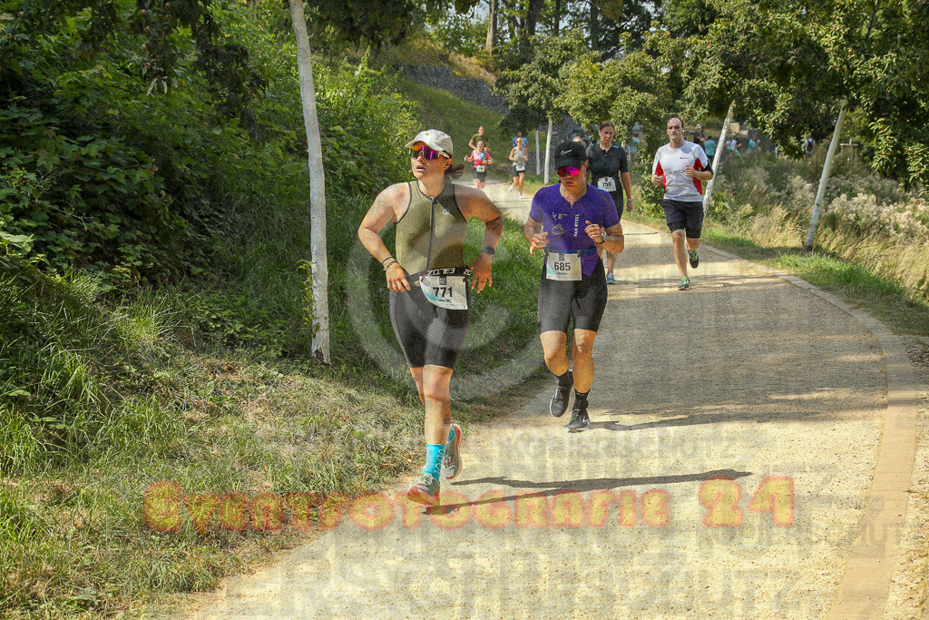 250824_1454_EX1_7966 | Sportfotografie im Rhein-Sieg Kreis, Köln, Bonn, NRW, Rheinland Pfalz, Hessen, etc. Unser Tätigkeitsfeld umfasst den Laufsport vom Volkslauf über den Marathon, Duathlon, Triathon bis zum Ultralauf wie Kölnpfad Ultra oder Schindertrail.