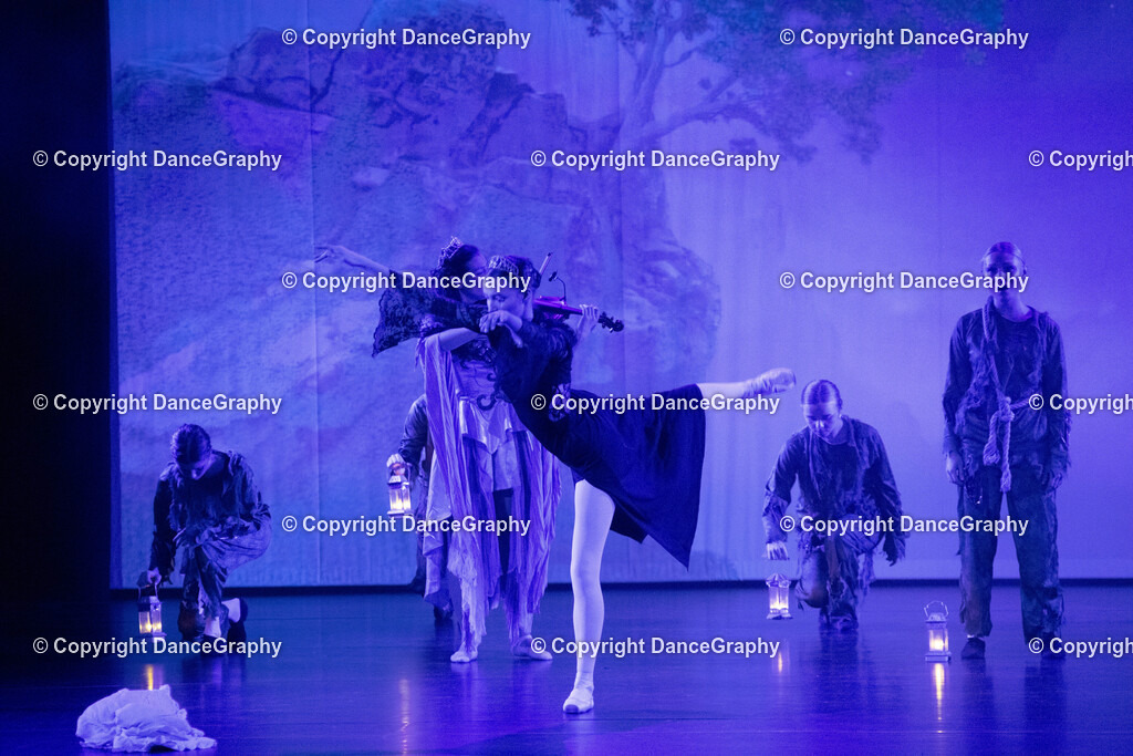 GPHY1458 | DanceGraphy - Realisiert mit Pictrs.com