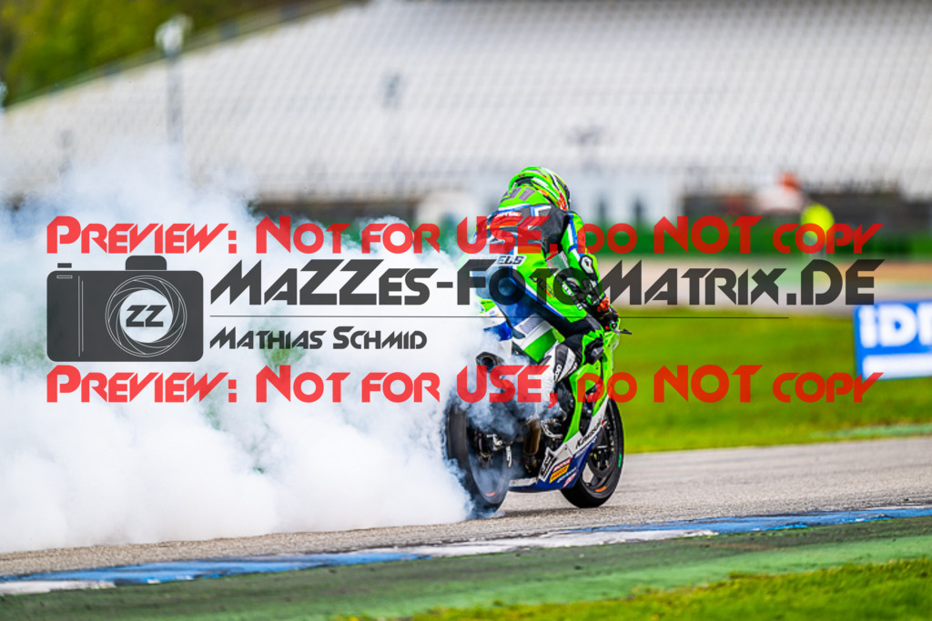 MaZZes_FotoMatrix_220925_9493 | IDM1000