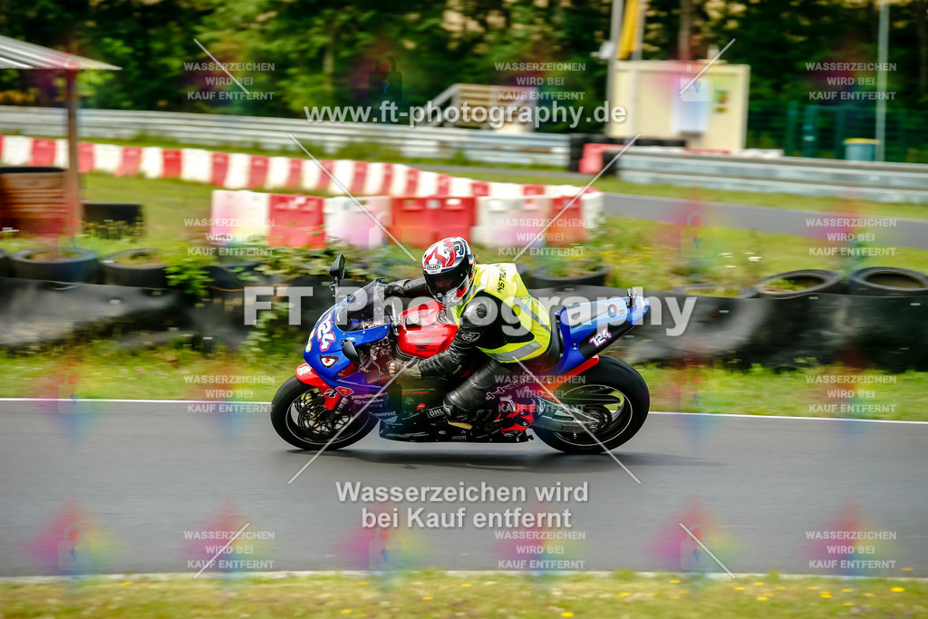 VBK-4649 | Hier findet Ihr Bilder von Touristenfahrten auf der Nürburgring Nordschleife oder von anderen Veranstaltungen die ich besucht habe. Viel Spass beim Durch Schauen 