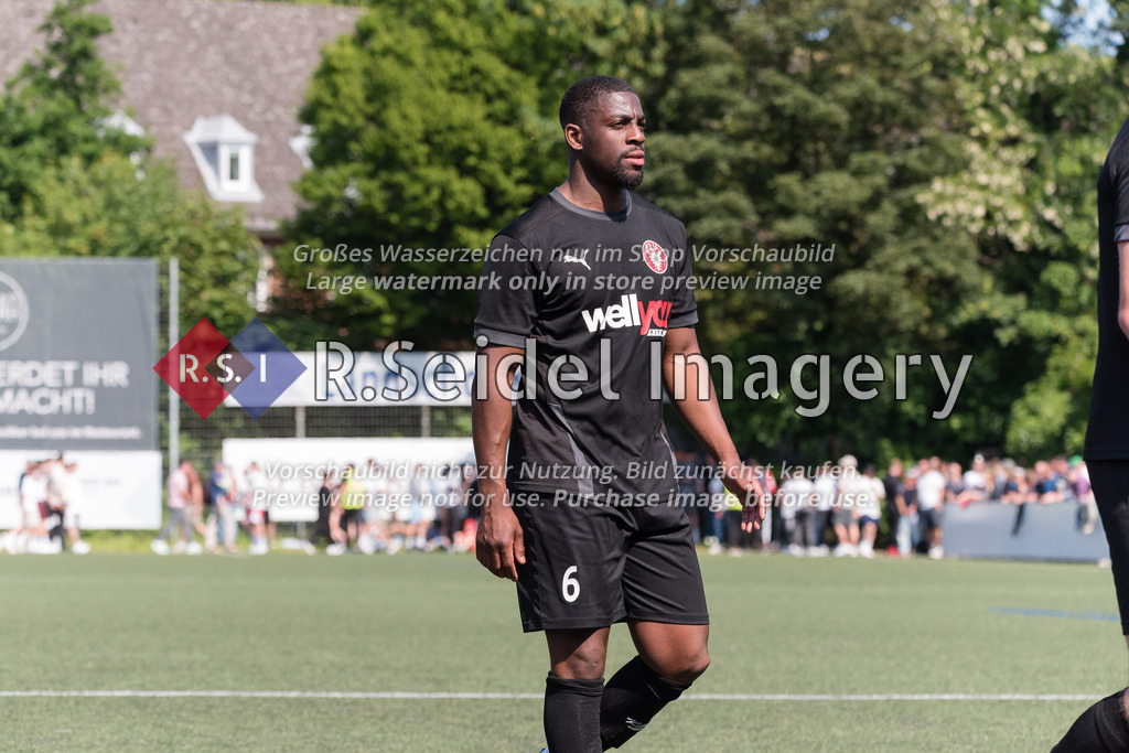 Fußball, Saison 2022/23, Aufstiegsrunde Regionalliga Nord, Eimsbütteler TV - FC Kilia Kiel, ETV-Sportzentrum Hoheluft (Hamburg), 04.06.2023, 2. Spieltag | Teyi Lawson-Body (#6, Kiel)