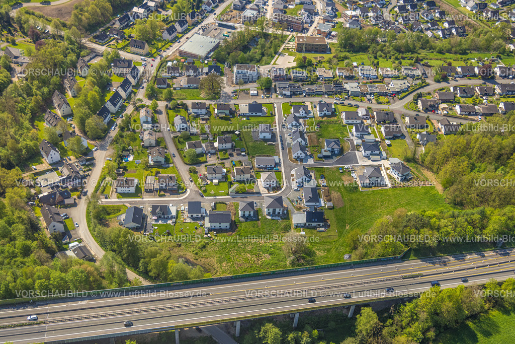 Meschede230500776 | Luftbild, Neubau Wohngebiet südlich vom Ziegeleiteich, Gleiwitzer Weg, Meschede-Stadt, Meschede, Sauerland, Nordrhein-Westfalen, Deutschland