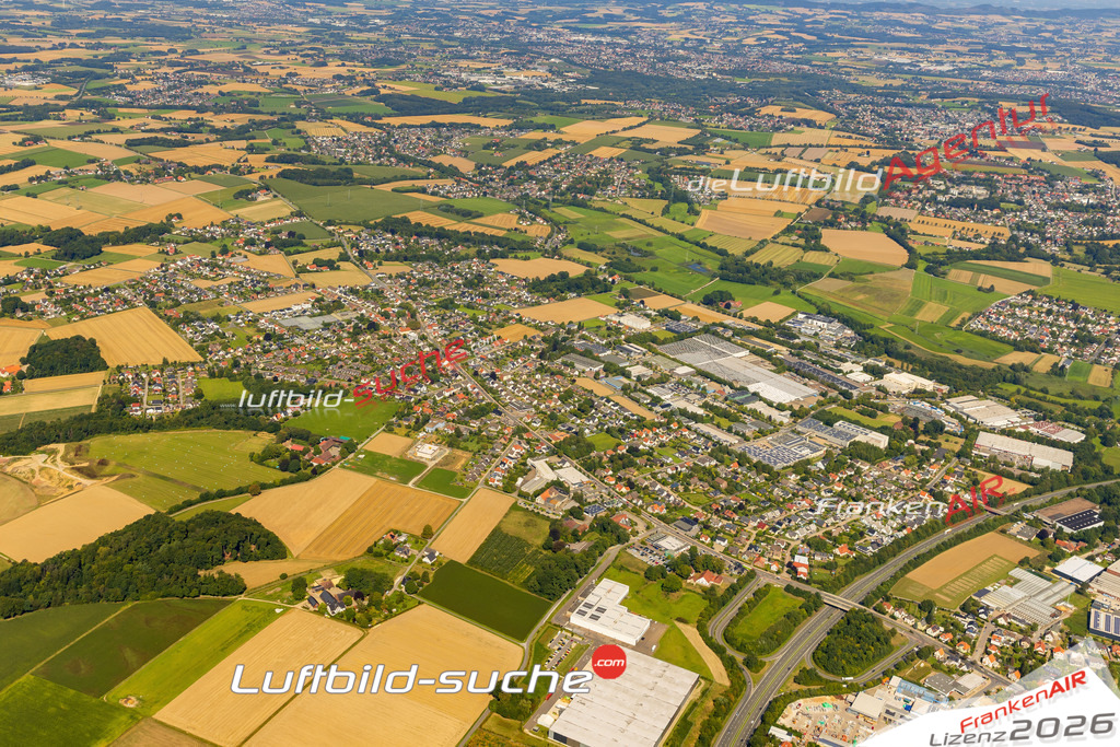 Herringhausen Herford Bild- Das Luftbild wurde 2025 vom UL-Flugzeug heraus erstellt ( keine Drohne bzw. Drohnenaufnahme ) - Hochauflösende Luftaufnahme -Nicht vergleichbar mit Google Maps oder Satelittenbilder- Die Geschenkidee !Mit Lizenz und Bildrechte bestellbar - CC