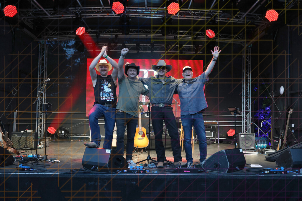 Red River Band 00113 | professionelle Sport- und Eventfotografie von Tomafocus – dynamische Bilder, emotionale Momente und hochwertige Aufnahmen für jeden Anlass. - Realisiert mit Pictrs.com