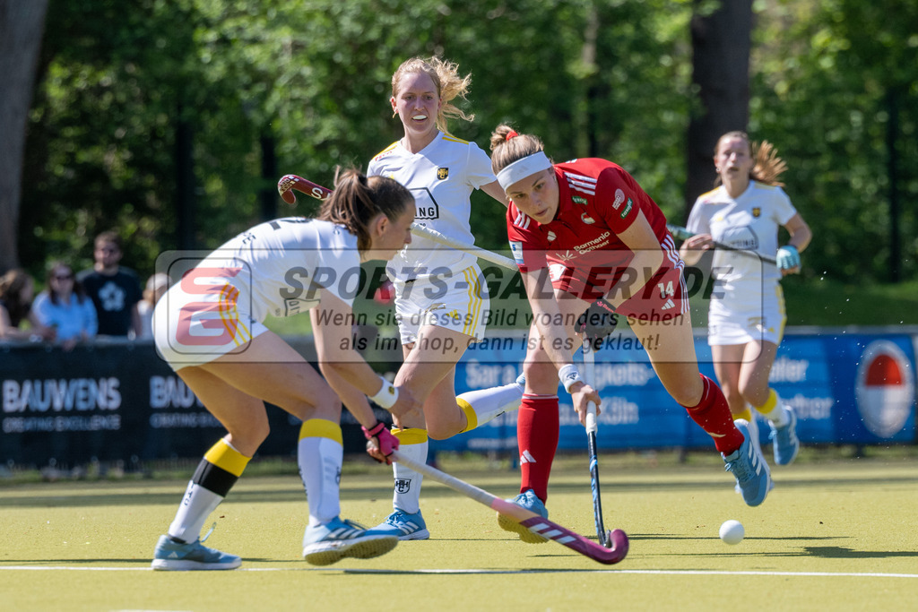 SFE_20250412_0102 | Köln, Deutschland, 12.04.2025:  Hockey 1. Bundesliga Damen Rot-Weiss Köln - Harvestehuder THC im KTHC Stadion Rot-Weiss Köln Tennis and Hockey Club am 12.04.2025 in Köln, Deutschland. (Foto von Stephan Fehrmann)Köln, Germany, 12.04.2025: Hockey 1. Bundesliga Damen Rot-Weiss Köln - Harvestehuder THC in KTHC Stadion Rot-Weiss Köln Tennis and Hockey Club at 12.04.2025 in Köln, Deutschland. (Foto from Stephan Fehrmann)