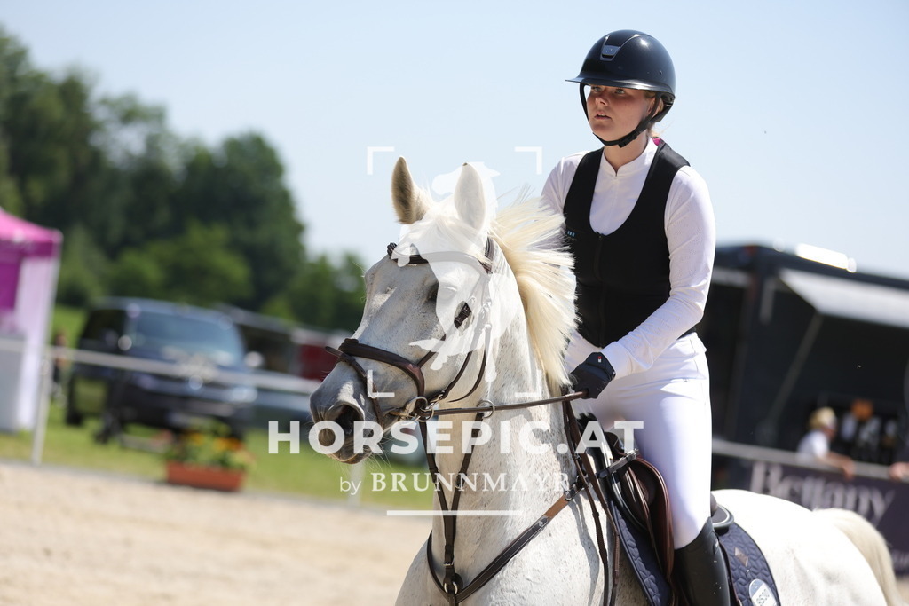 0P6A9334 | Willkommen bei Brunnmayr - Design & Fotografie – Ihrem Spezialisten für Reitturniere und Pferdeveranstaltungen in Oberösterreich, Salzburg und Bayern! Seit über 17 Jahren sind wir leidenschaftlich dabei.