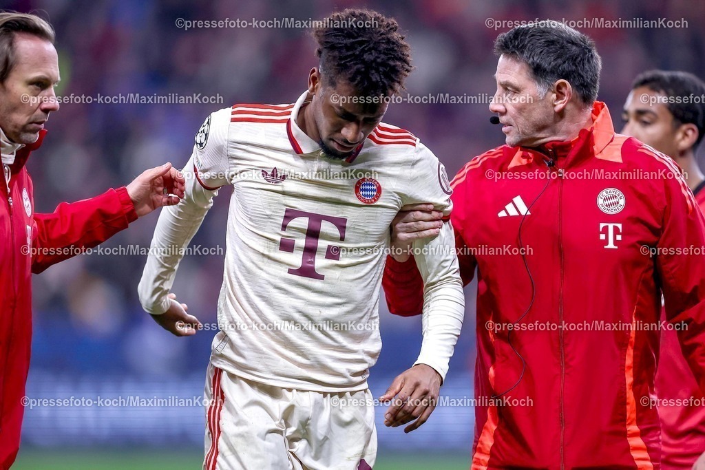 UCL11032501062 | 11.03.2025, Fußball, UEFA Champions League, Bayer 04 Leverkusen - FC Bayern München, Achtelfinale Rückspiel, BayArena, Saison 2024 2025: Kingsley Coman (FC Bayern #11) liegt verletzt auf dem Spielfeld und muss mit Schmerzen ausgewechselt werden Verletzung KnöchelDFB regulations prohibit any use of photographs as image sequences and or quasi-video.