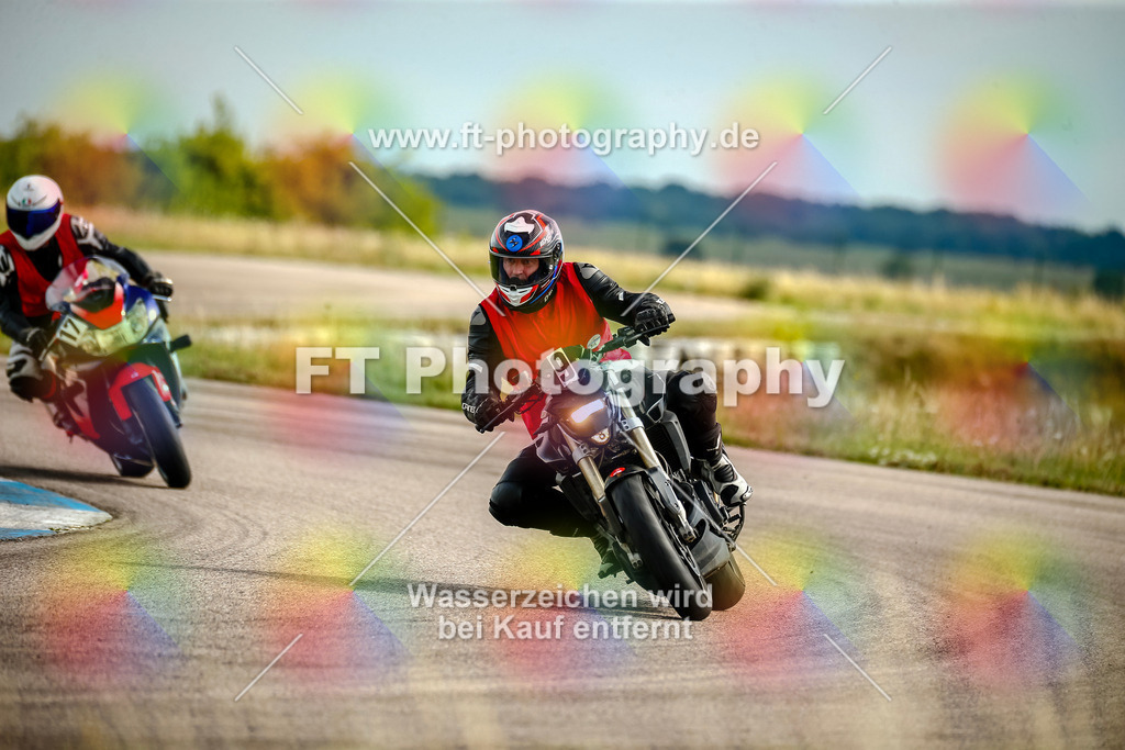 Chambley Juli-2530 | Hier findet Ihr Bilder von Touristenfahrten auf der Nürburgring Nordschleife oder von anderen Veranstaltungen die ich besucht habe. Viel Spass beim Durch Schauen 