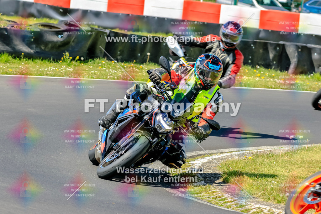 _OTO2266 | Hier findet Ihr Bilder von Touristenfahrten auf der Nürburgring Nordschleife oder von anderen Veranstaltungen die ich besucht habe. Viel Spass beim Durch Schauen 