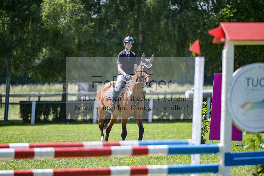 Reitturnier Voxtrup | Entdecke hochwertige Reitturnierfotos von Foto Oger. Professionell, emotional und authentisch – jetzt Lieblingsmomente im Shop bestellen.Deutschlandweite Turnierfotografie. - Realisiert mit Pictrs.com