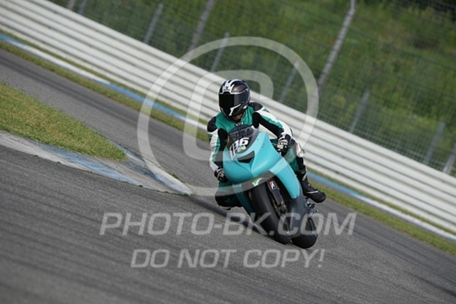 2024_08_05_PBK_12517 | Sportfotografie; SlowMotion; Video; Rennstrecke; Hafeneger; Speer; Racing; RSE; BMW; CBO; Trackday; Motorsportarena; Hockenheimring; Brno; Most; Barcelona; Valencia