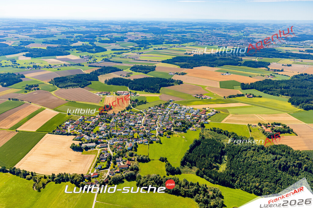 Geschenkidee Lichtenhaag bei Gerzen -Die Luftbildaufnahme wurde 2025 vom UL-Flugzeug heraus erstellt ( keine Drohne ) - Hochauflösende Luftaufnahme -Nicht vergleichbar mit Google Maps oder Satelittenbilder- Die Geschenkidee !Mit Lizenz und Bildrechte bestellbar