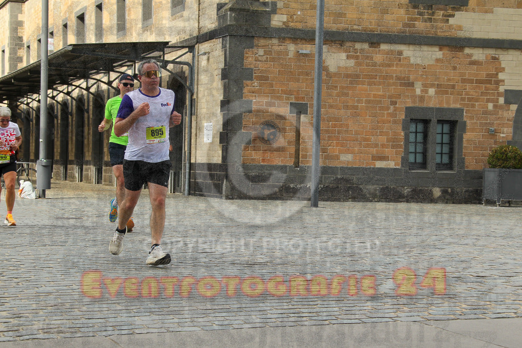250920_1524_EV4_8720 | Sportfotografie im Rhein-Sieg Kreis, Köln, Bonn, NRW, Rheinland Pfalz, Hessen, etc. Unser Tätigkeitsfeld umfasst den Laufsport vom Volkslauf über den Marathon, Duathlon, Triathon bis zum Ultralauf wie Kölnpfad Ultra oder Schindertrail.
