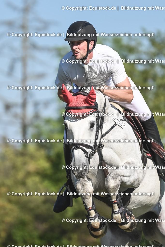 20230908_24_Springen_M_0072 | equistock