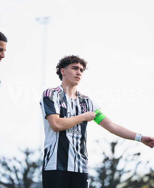 juv_lut_fmachado-0055 | Images from the Juniors B match between Juventus Academy and FC Lutry, played on 18 March 2026 in Lutry, Switzerland, featuring players, coaching staff and match action throughout the game.
