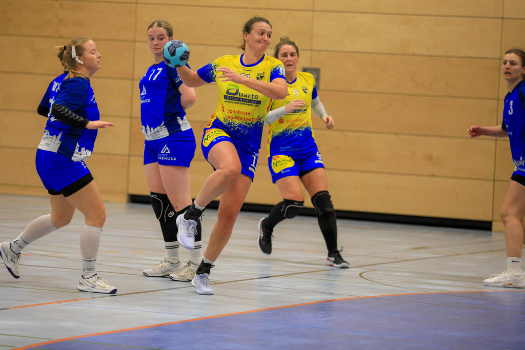 TvBorkenIII_SVN_161125_179 | Bildergalerie von Sport-Ereignissen aber auch von weiteren spannenden Dingen - nicht nur vom Niederrhein. In Anlehnung an den bekannten Spruch von Hanns Dieter Hüsch heißt das Motto: "Niederrhein ist überall".  - Realisiert mit Pictrs.com