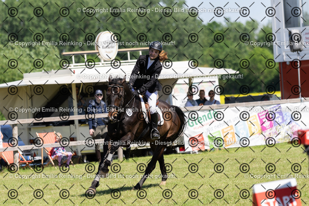 CL5A1043 | Emilia Reinking Fotografie - Realisiert mit Pictrs.com