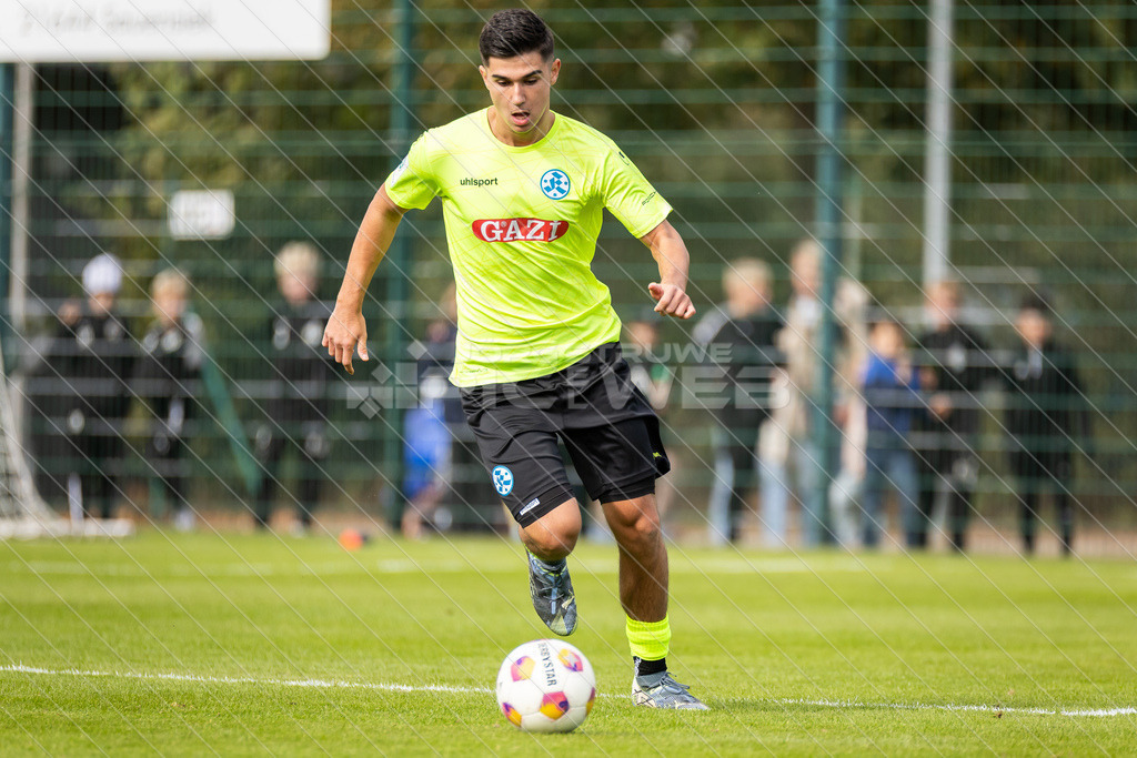 20251003_Picselweb-Fotografie_1R3_2574 | DFB Pokal 2. Runde, JFV A/O/B/H/H - SV Stuttgarter Kickers, Foto: Jörg Struwe - picselweb.de - Realisiert mit Pictrs.com