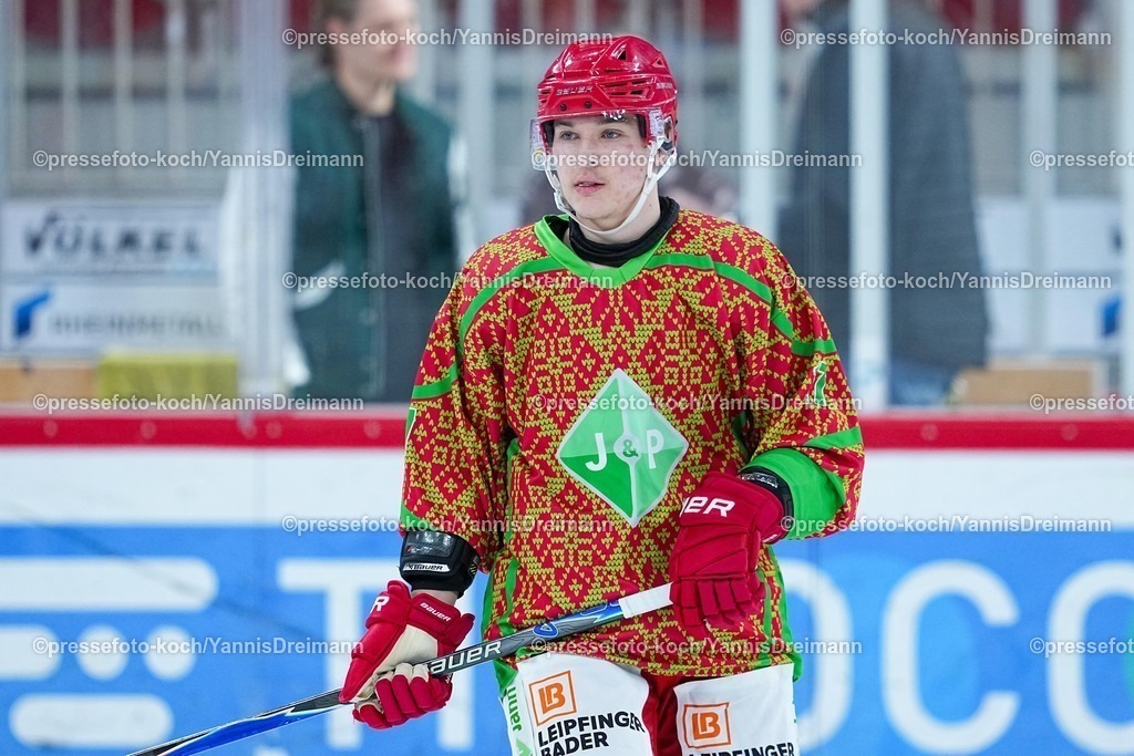 xYDRx19102501052 | 19.10.2025, xydrx, Eishockey, DEL2, Düsseldorfer EG - EV Landshut, PSD Bank Dome Düsseldorf: Simon Seidl (EV Landshut #17)