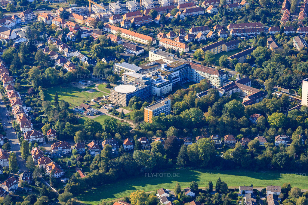Luftbild: ViDia Christliche Kliniken Karlsruhe | Standort Diakonissenstraße im Ortsteil Rüppurr in Karlsruhe im Bundesland Baden-Württemberg in Deutschland. Foto: IMG_45309.jpg vom 21.09.2011 durch Werner Riehm/FLY-FOTO.deAuflösung des Originals: 4550 x 3034 pxWWW.VIDIA-KLINIKEN.DE