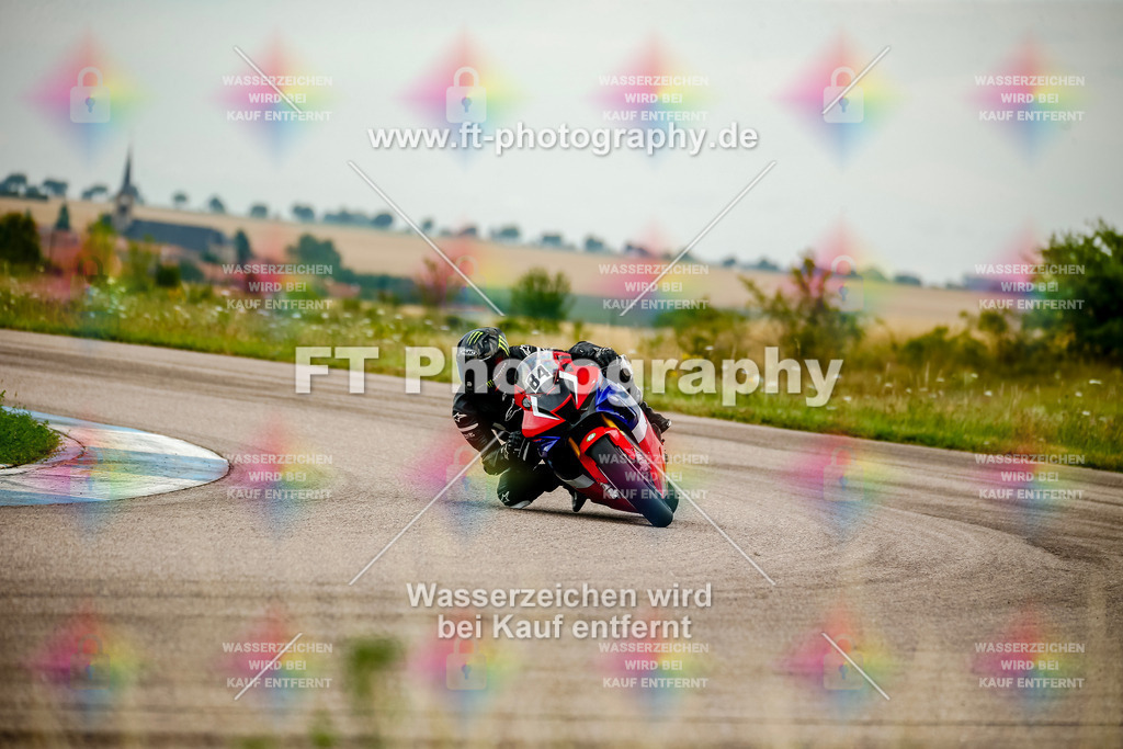 Chambley Juli-2337 | Hier findet Ihr Bilder von Touristenfahrten auf der Nürburgring Nordschleife oder von anderen Veranstaltungen die ich besucht habe. Viel Spass beim Durch Schauen 