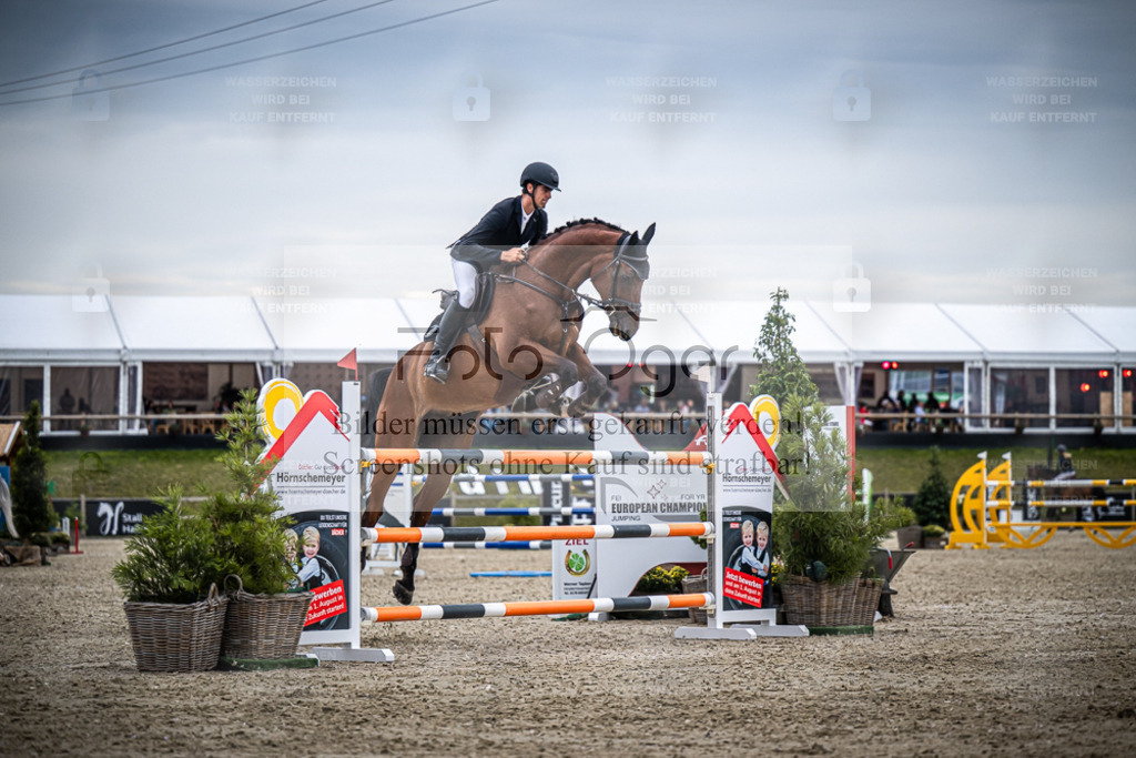 DOS_8662 | Entdecke hochwertige Reitturnierfotos von Foto Oger. Professionell, emotional und authentisch – jetzt Lieblingsmomente im Shop bestellen. - Realisiert mit Pictrs.com