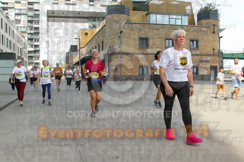 250920_1341_EV4_6450 | Sportfotografie im Rhein-Sieg Kreis, Köln, Bonn, NRW, Rheinland Pfalz, Hessen, etc. Unser Tätigkeitsfeld umfasst den Laufsport vom Volkslauf über den Marathon, Duathlon, Triathon bis zum Ultralauf wie Kölnpfad Ultra oder Schindertrail.
