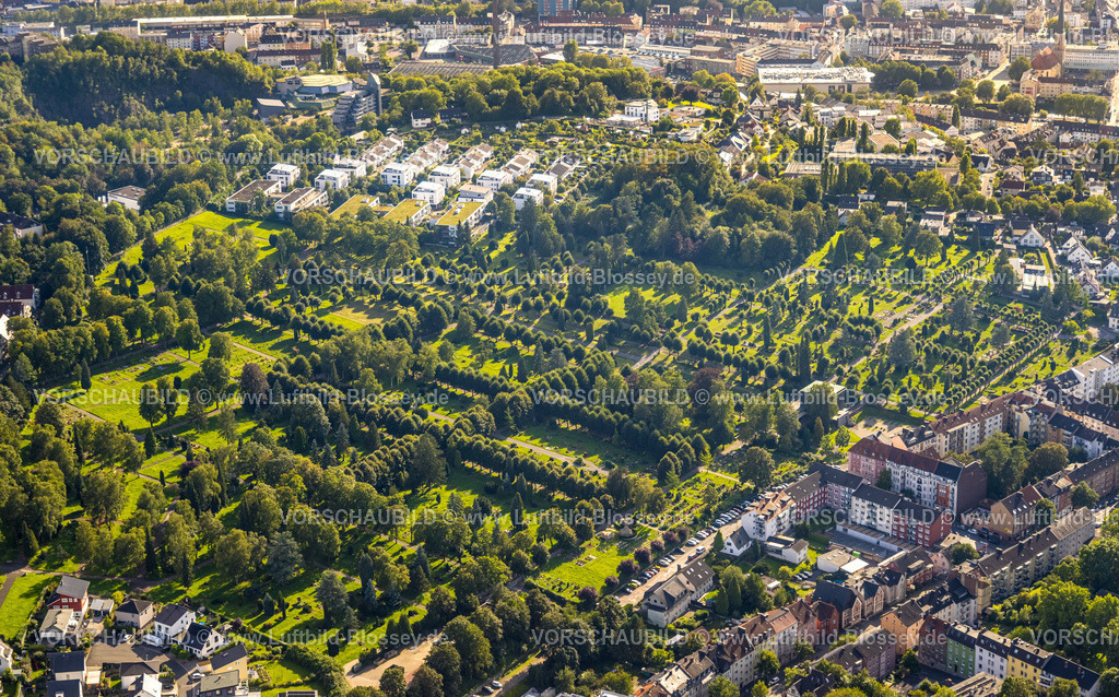 Hagen230902983 | Luftbild, Rembergfriedhof, Seniorenresidenz Curanum Hagen-Emst, Mittelstadt, Hagen, Ruhrgebiet, Nordrhein-Westfalen, Deutschland