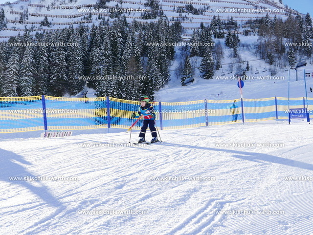 Jana  (1) | Photos von der Skischule Warth - Realisiert mit Pictrs.com