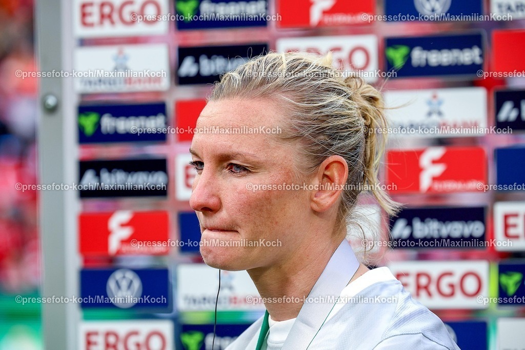 xsscx14052601082 | 2026.05.14, xsscx, Fußball, Finale DFB-Pokal Frauen, VfL Wolfsburg -  FC Bayern München, Saison 2025 2026, Rhein-Energie-Stadion in Köln: Alexandra Popp (VfL Wolfsburg #) DFB regulations prohibit any use of photographs as image sequences and or quasi-video. Photo: xSandraxScherningxPressefotoKochx