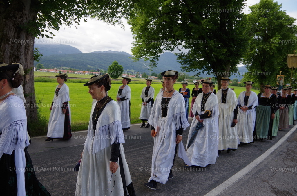 IMGP6206 | fotografiert von Axel PollmannLeonhardi Wallfahrt Benediktbeuern und Murnau, Fronleichnam, Fasching, Landschaft im Loisachtal und Benediktbeuern  - Realisiert mit Pictrs.com