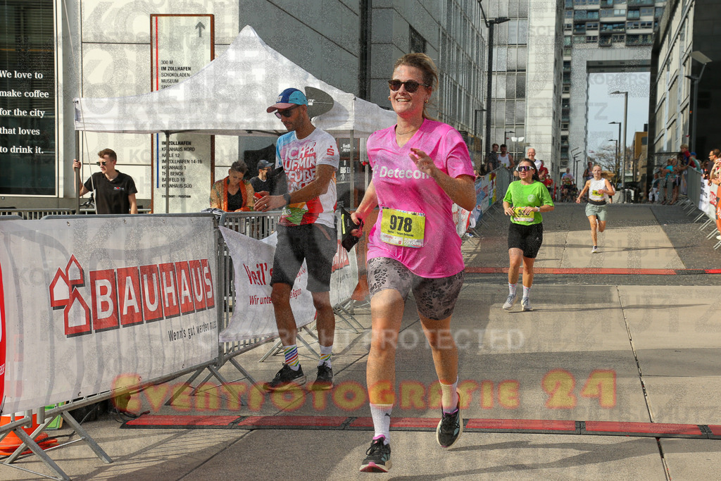 250920_1531_EX1_9826 | Sportfotografie im Rhein-Sieg Kreis, Köln, Bonn, NRW, Rheinland Pfalz, Hessen, etc. Unser Tätigkeitsfeld umfasst den Laufsport vom Volkslauf über den Marathon, Duathlon, Triathon bis zum Ultralauf wie Kölnpfad Ultra oder Schindertrail.