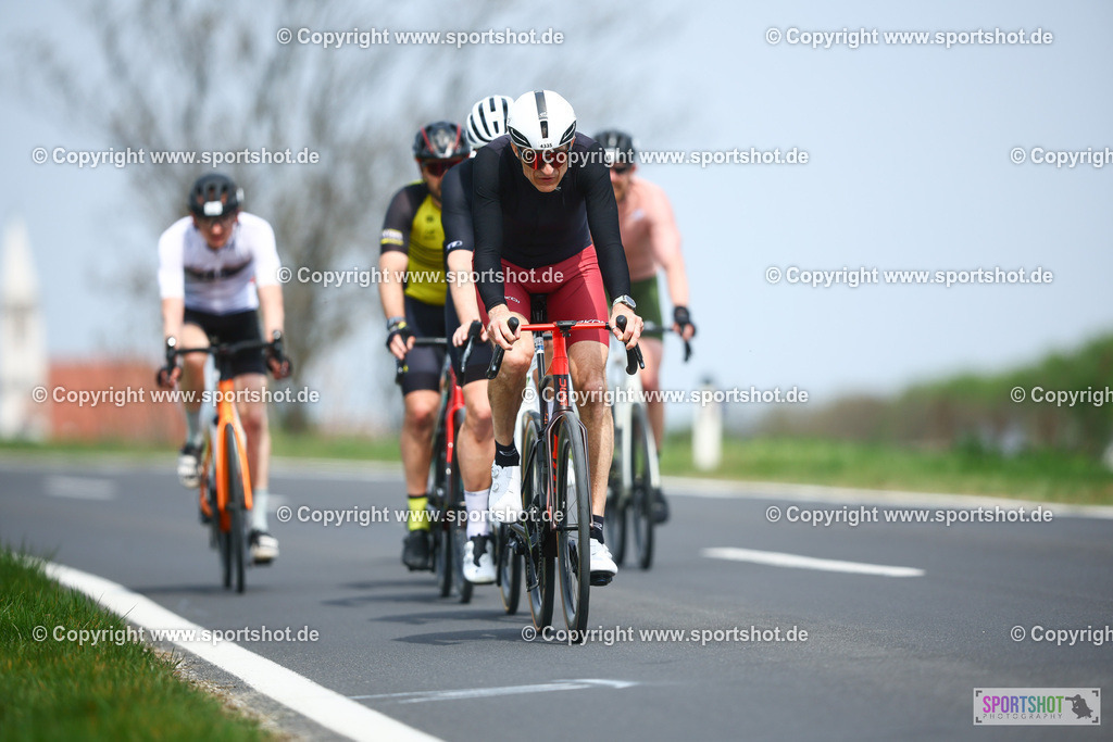 820_TRA56084 | Neusiedlersee Radmarathon 2026@sportshot_your_pictrs #yourpictures#roadtowm2029 #nrm #neusiedlerseeradmarathon #neusiedlersee #neusiedlerseetourismus #burgenland #mörbisch #nrm26 #burgenlandtourismus #voglundco #poweredbyburgenlandtourismus #radsport #rad #marathon #ucigranfondo #visitburgenland #ucigranfondoworldseries